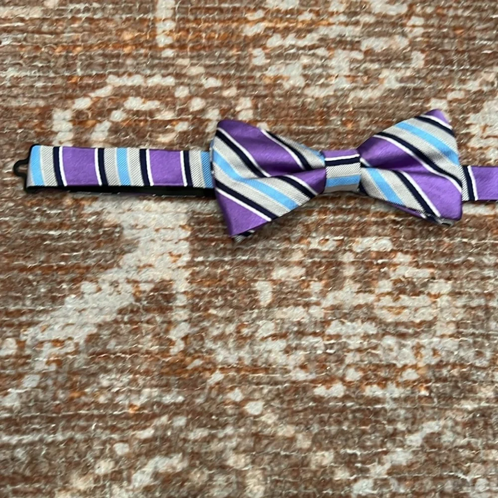 bow tie